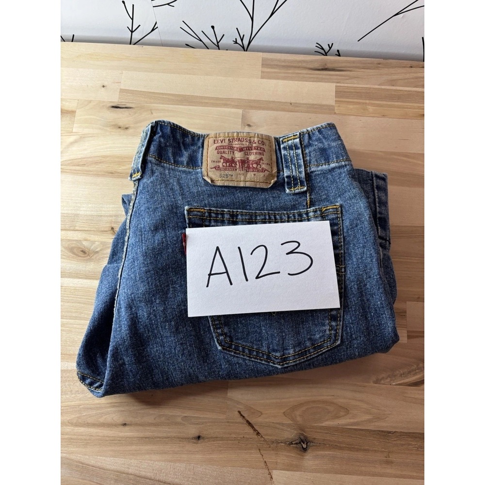 Levi's Nouveau Low Capri Stretch Blue Denim Jeans Women's Size 6 - Picture 14 of 14